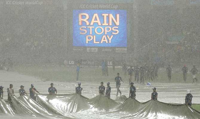 Cricket - Rain stops play