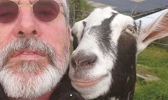 Gerry Adams & goat