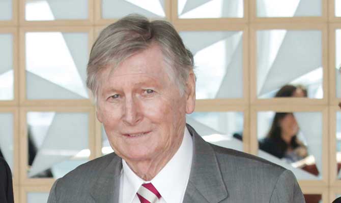 Dr Michael Smurfit