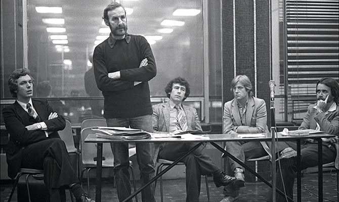 John speaking at a prisoners’ rights meeting with former TD and retired judge Pat McCartan (left) and former minster Joe Costello (right), 1980. 