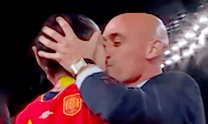 Rubiales kiss