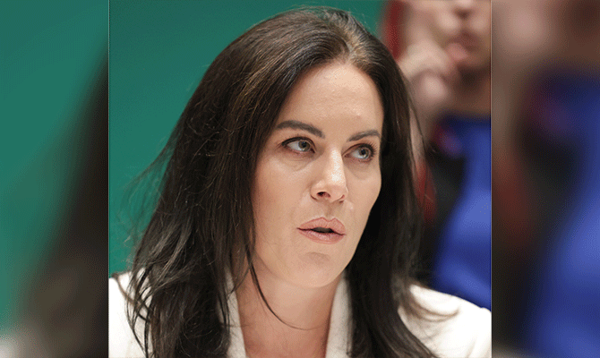 Jennifer Carroll MacNeill